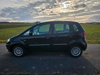 Gebraucht Lancia Musa 95 PS (69 kW) 2010 Blau Van / Kleinbus