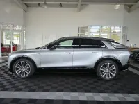 Gebraucht Cadillac LYRIQ 388 kW (528 PS) 2024 Silber SUV