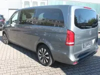 Gebraucht Mercedes V220 Edition 163 PS (119 kW) 2023 Grau Van / Kleinbus
