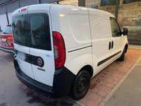 Gebraucht Fiat Doblò 95 PS (69 kW) 2018 Weiß Van / Kleinbus