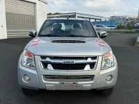 Gebraucht Isuzu D-Max 163 PS (119 kW) 2011 Silber Pickup