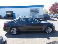 Gebraucht BMW 730 Sport Line 265 PS (194 kW) 2016 Jatoba metallic (metallic) Limousine