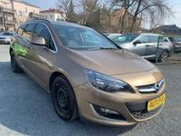 Gebraucht Opel Astra 140 PS (102 kW) 2013 Gold Limousine
