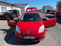 Gebraucht Renault Twingo 65 PS (47 kW) 2011 Rot Kleinwagen