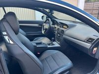 Gebraucht Mercedes E250 204 PS (150 kW) 2009 Blau Coupé