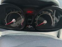 Gebraucht Ford Fiesta 97 PS (71 kW) 2012 Schwarz Kleinwagen