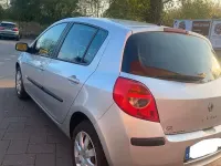 Używany Renault Clio II Rip Curl 75 KM (55 kW) 2007 Srebrny Sedan/Limuzyna
