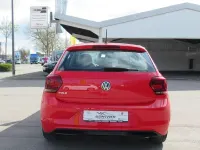 Gebraucht VW Polo Comfortline 95 PS (69 kW) 2019 Rot Kleinwagen