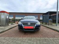 Gebraucht VW Passat 150 PS (110 kW) 2005 Blau Limousine