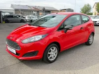 Gebraucht Ford Fiesta Ambiente 60 PS (44 kW) 2015 Rot Kleinwagen