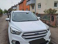 Gebraucht Ford Kuga 150 PS (110 kW) 2019 Weiß SUV
