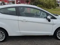 Gebraucht Ford Fiesta 95 PS (69 kW) 2011 Weiß Limousine