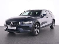 Gebraucht Volvo V60 CC 197 PS (144 kW) 2023 Blau denim blue / metallic Kombi