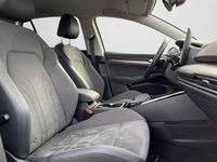 Gebraucht VW Golf VIII Style 150 PS (110 kW) 2025 Pure white Limousine