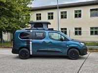 Neu Peugeot Partner 131 PS (96 kW) 2025 Grün Van / Kleinbus