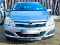 Używany Opel Astra GTC 90 KM (66 kW) 2009 Szary Sedan/Limuzyna
