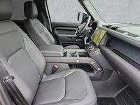 Gebraucht Land Rover Defender SE Dynamic 250 PS (183 kW) 2026 Schwarz SUV