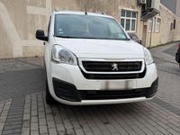Gebraucht Peugeot TePee 100 PS (73 kW) 2017 Weiß Limousine