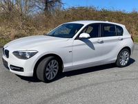 Gebraucht BMW 116 Sport Line 116 PS (85 kW) 2014 Weiß Kleinwagen