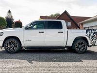Gebraucht Dodge Ram 401 PS (294 kW) 2023 Weiß Abholung