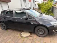 Gebraucht Opel Astra Active 101 PS (74 kW) 2013 Schwarz Kombi