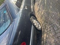 Gebraucht Mercedes E200 136 PS (100 kW) 1998 Schwarz Limousine
