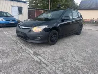 Gebraucht Hyundai i30 90 PS (66 kW) 2012 Schwarz Kombi