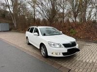 Gebraucht Skoda Octavia 140 PS (102 kW) 2013 Weiß Kombi