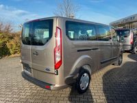 Gebraucht Ford Transit Custom Trend 131 PS (96 kW) 2022 Diffused silver Kombi