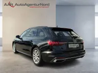 Gebraucht Audi A4 Sport 163 PS (119 kW) 2023 Schwarz Kombi
