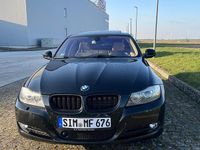 Gebraucht BMW 325 218 PS (160 kW) 2010 Schwarz Limousine