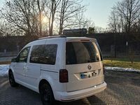 Gebraucht VW Caddy Highline 131 PS (96 kW) 2018 Weiß Van / Kleinbus