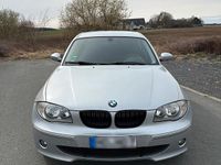 Gebraucht BMW 118 129 PS (94 kW) 2005 Silber Kleinwagen