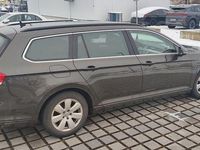 Gebraucht VW Passat Comfortline 150 PS (110 kW) 2016 Grau Kombi