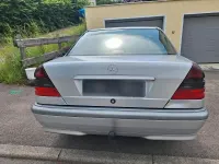 Gebraucht Mercedes C220 125 PS (91 kW) 1998 Silber Limousine