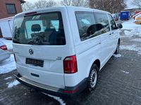 Gebraucht VW Multivan 102 PS (75 kW) 2016 Weiß Van