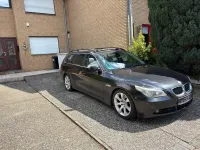 Gebraucht BMW 525 170 PS (125 kW) 2004 Blau Kombi