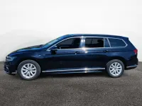 Gebraucht VW Passat Business 150 PS (110 kW) 2023 Deep black perleffekt Kombi
