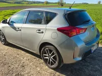 Gebraucht Toyota Auris Hybrid 99 PS (72 kW) 2015 Grau Limousine