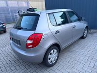 Gebraucht Skoda Fabia 60 PS (44 kW) 2010 Beige Limousine