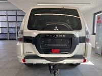 gebraucht Mitsubishi Pajero 3.2 DI-D Top 7-SITZE/NAVI/PANO/AHK