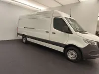 Gebraucht Mercedes Sprinter 150 PS (110 kW) 2026 Arktikweiß Van