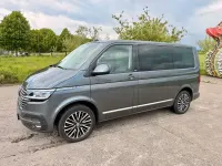 Gebraucht VW Multivan Highline 199 PS (146 kW) 2020 Grau Van / Kleinbus