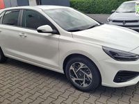 Neu Hyundai i30 140 PS (102 kW) 2025 Atlas weiß Limousine