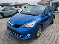 Gebraucht Toyota Verso Executive 177 PS (130 kW) 2014 Blau Van / Kleinbus