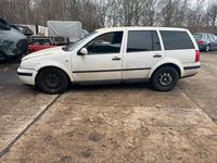 Gebraucht VW Golf IV 75 PS (55 kW) 2002 Weiß Kombi