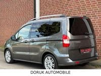 Gebraucht Ford Tourneo Courier Titanium 95 PS (69 kW) 2017 Grau Van / Kleinbus