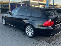 Gebraucht BMW 320 Efficient Dynamics 163 PS (119 kW) 2010 Schwarz Kombi