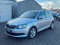 Gebraucht Skoda Fabia 60 PS (44 kW) 2016 Silber Limousine