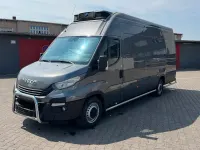 Gebraucht Iveco Daily 180 PS (132 kW) 2020 Grau Van / Kleinbus